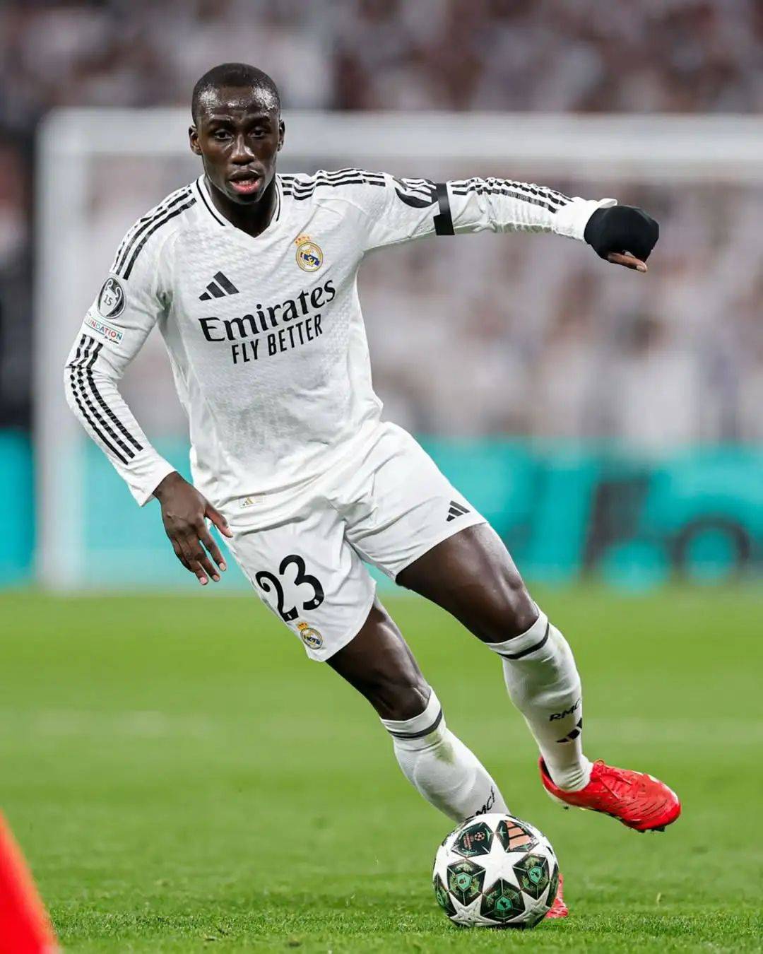 开云体育APP下载-荷兰横扫马德里竞技，罗德里戈送出助攻