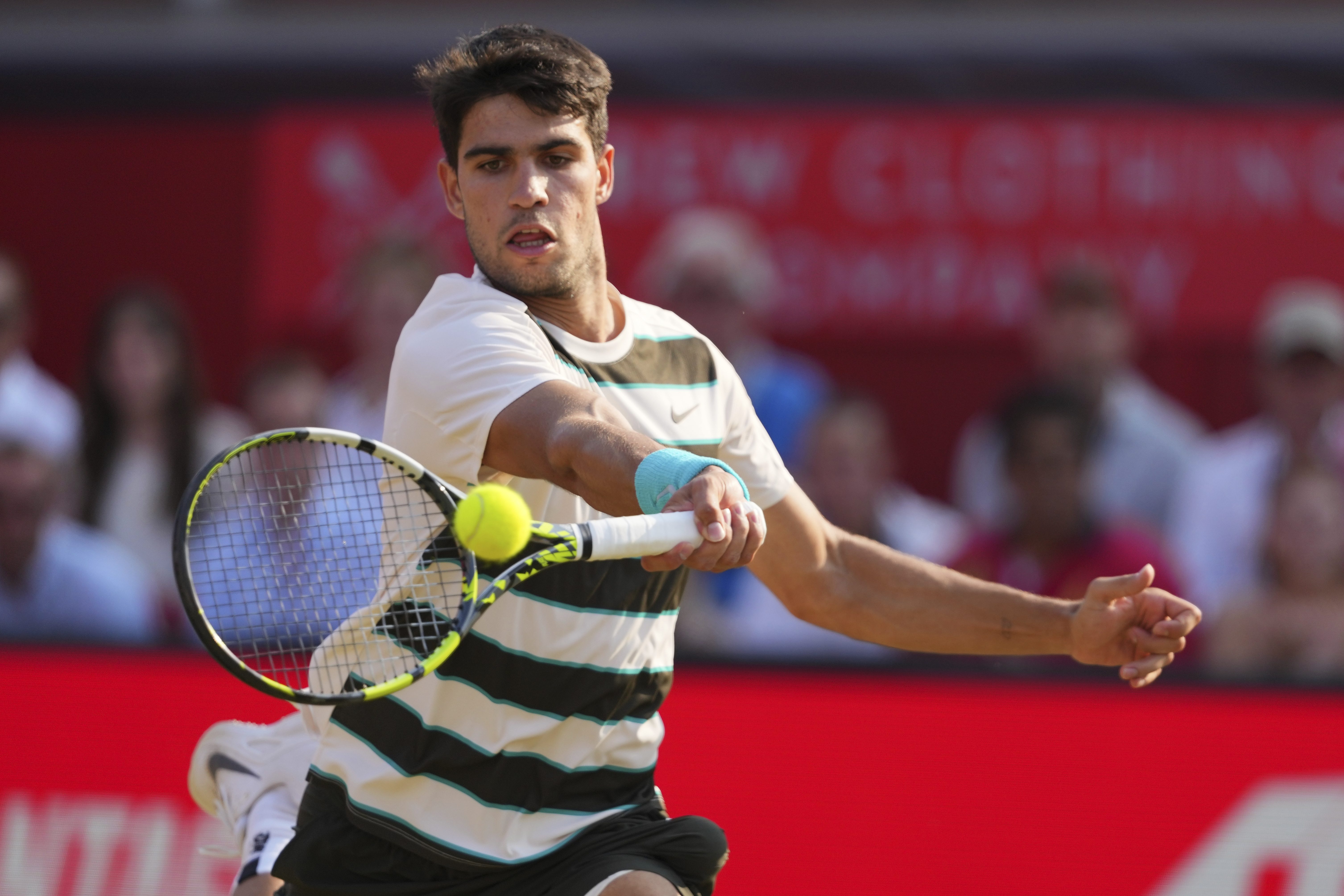 开云体育-世界网球队绝地反击意大利网球队，阿尔卡拉斯制霸全场