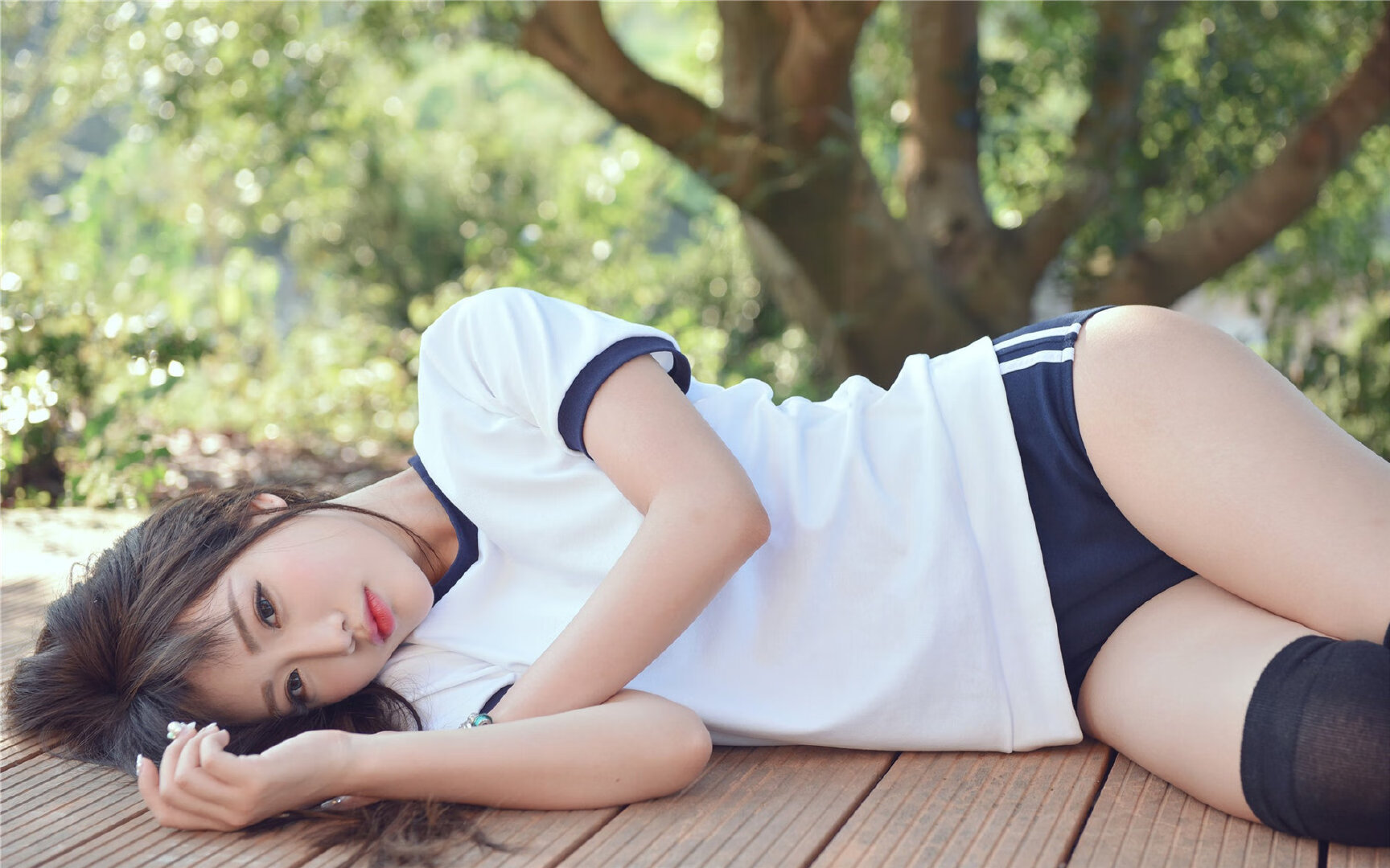 阿什拉夫的惊雷与德意志的钢铁,足球史诗的十字路口